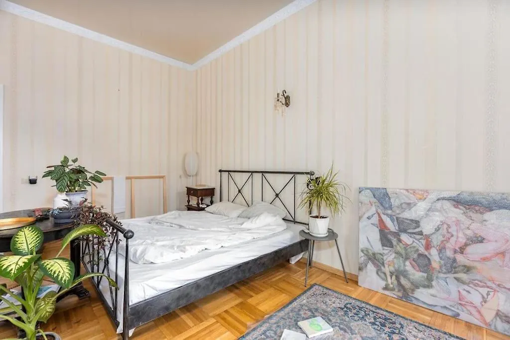 Super Comfortable House In City Tbilisi Apartment